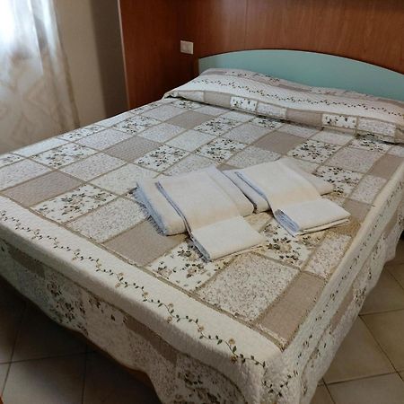 I Ginepri Guest House Ольбия Экстерьер фото